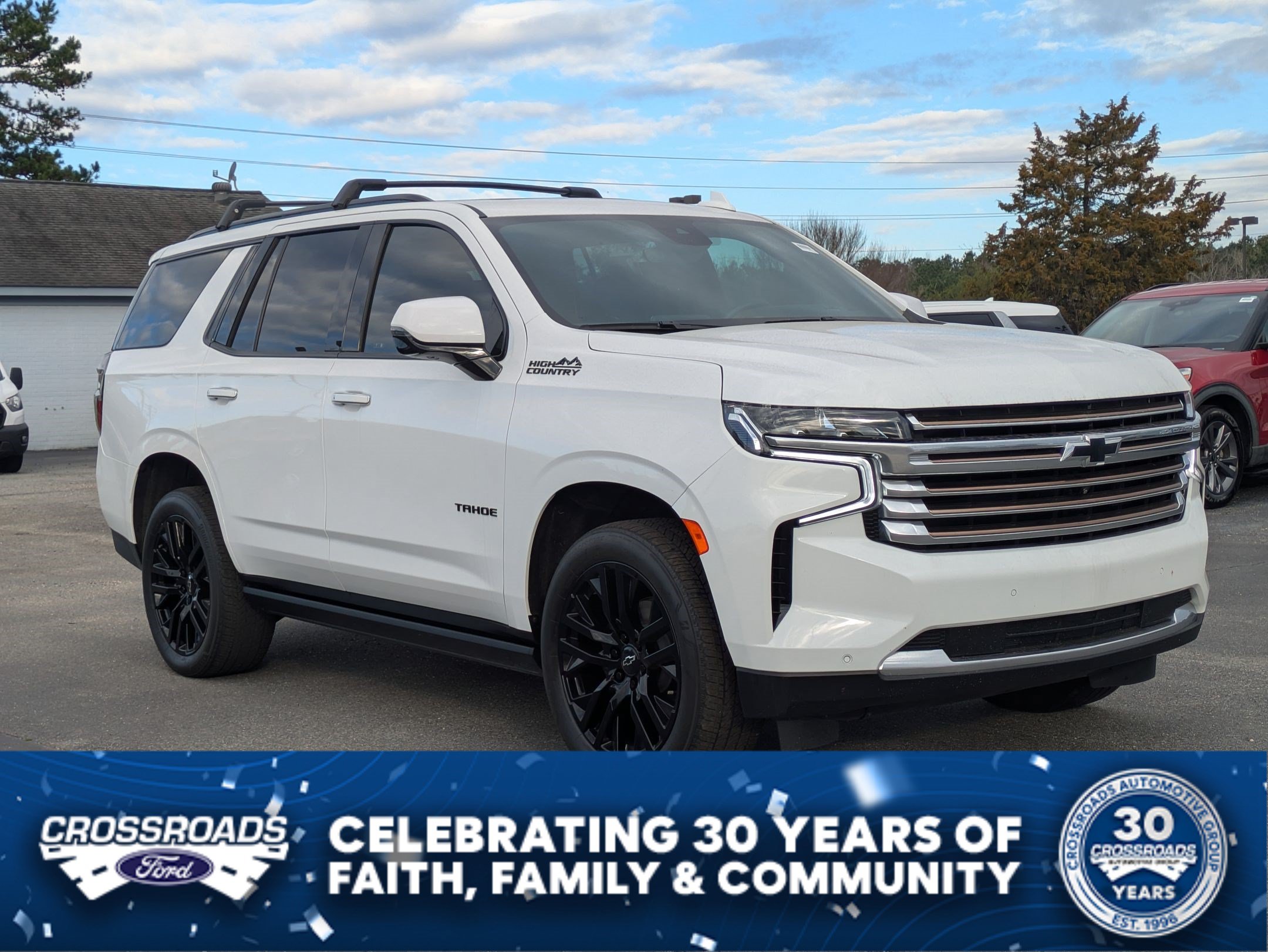 Used 2023 Chevrolet Tahoe High Country w/ Premium Package AWD/4WD image 1