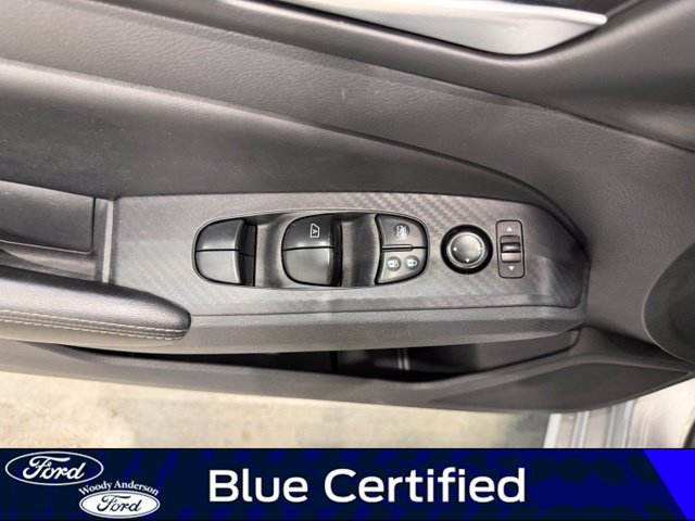 Used 2025 Nissan Altima 2.5 SV FWD image 19