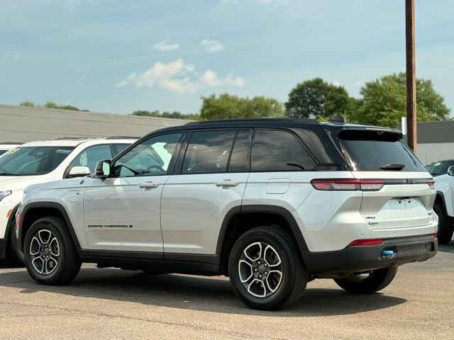 Used 2022 Jeep Grand Cherokee Trailhawk w/ Luxury Tech Group III AWD/4WD image 41