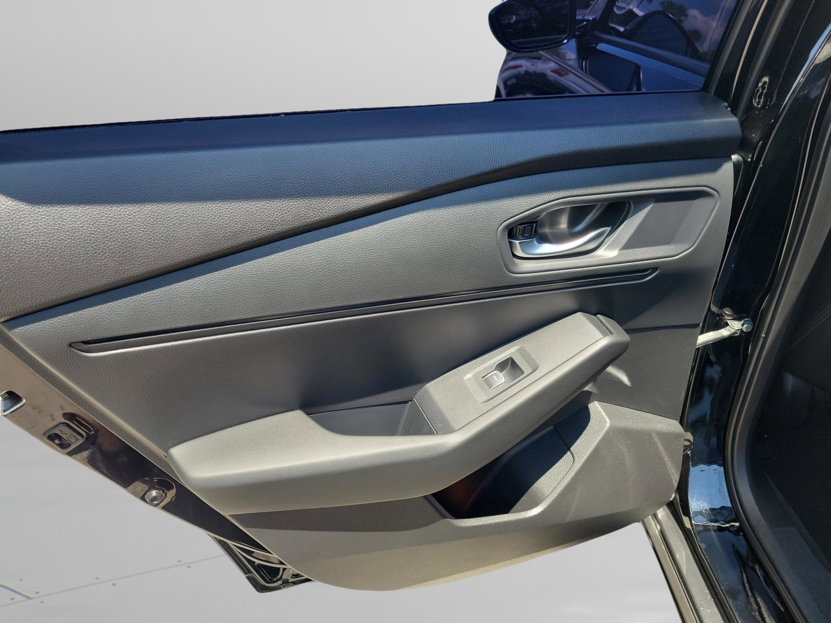 Used 2024 Honda Accord EX image 11