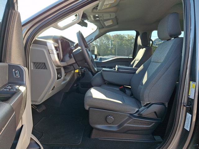 Certified 2025 Ford F250 XL w/ STX Appearance Package AWD/4WD image 13