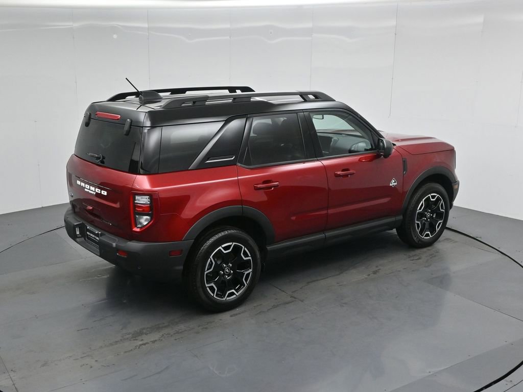 Certified 2025 Ford Bronco Sport Outer Banks w/ Outer Banks Tech Package+ AWD/4WD image 41