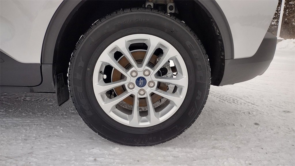 Certified 2020 Ford Escape SE image 9