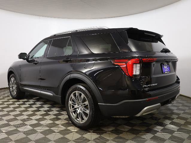 Certified 2025 Ford Explorer Platinum AWD/4WD image 2