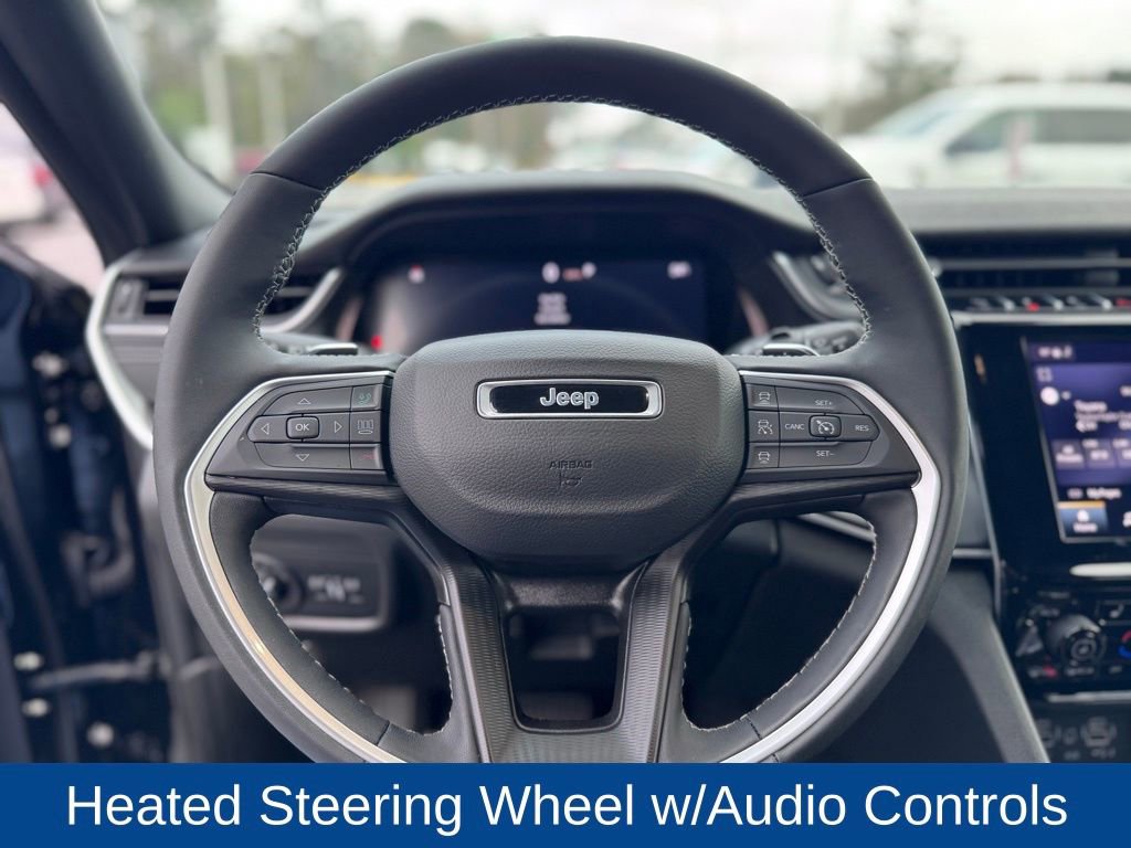 Used 2024 Jeep Grand Cherokee Altitude image 12