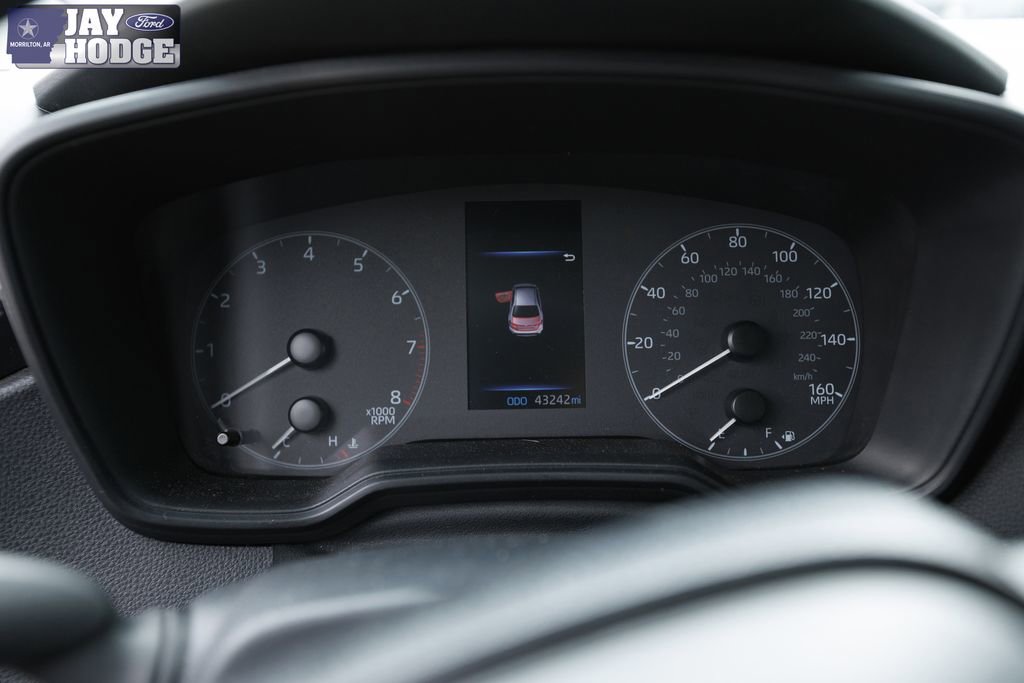 Used 2024 Toyota Corolla LE image 11