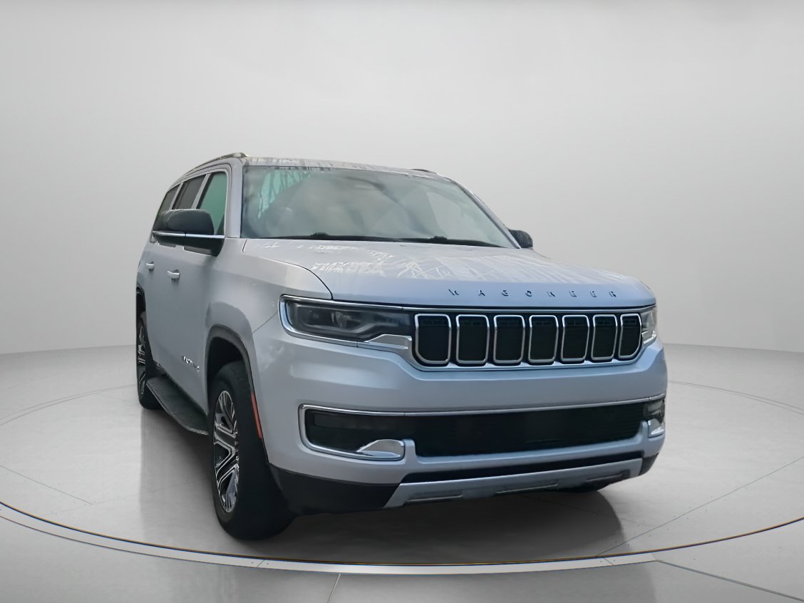 Used 2024 Jeep Wagoneer Series II w/ Flexible Seating Group RWD image 2
