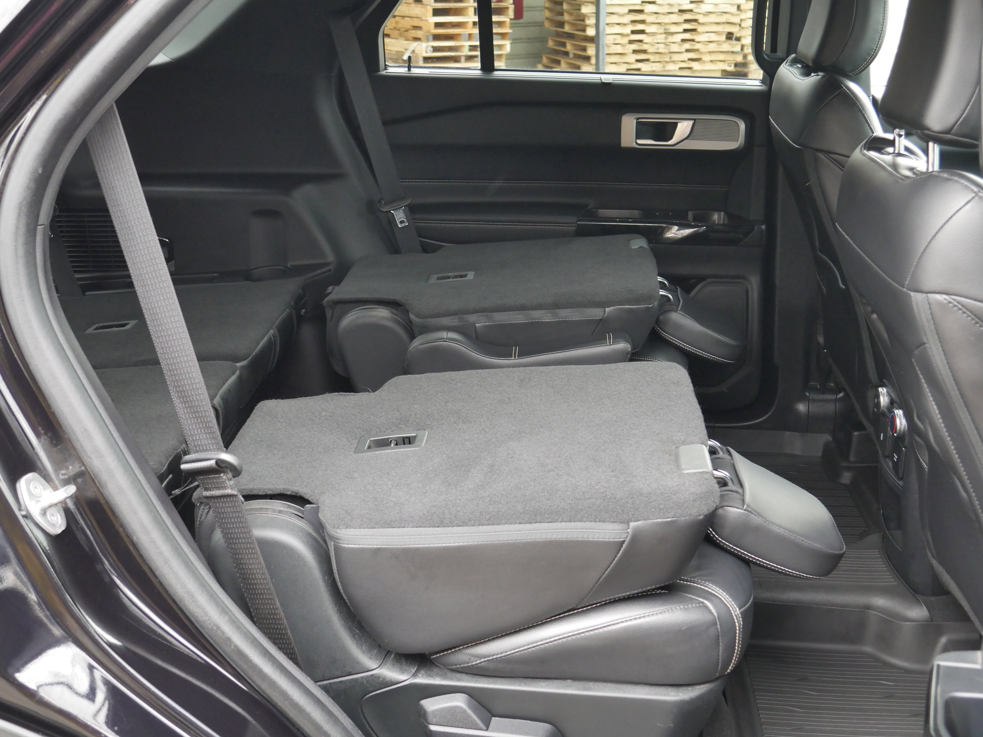 Certified 2021 Ford Explorer ST image 34