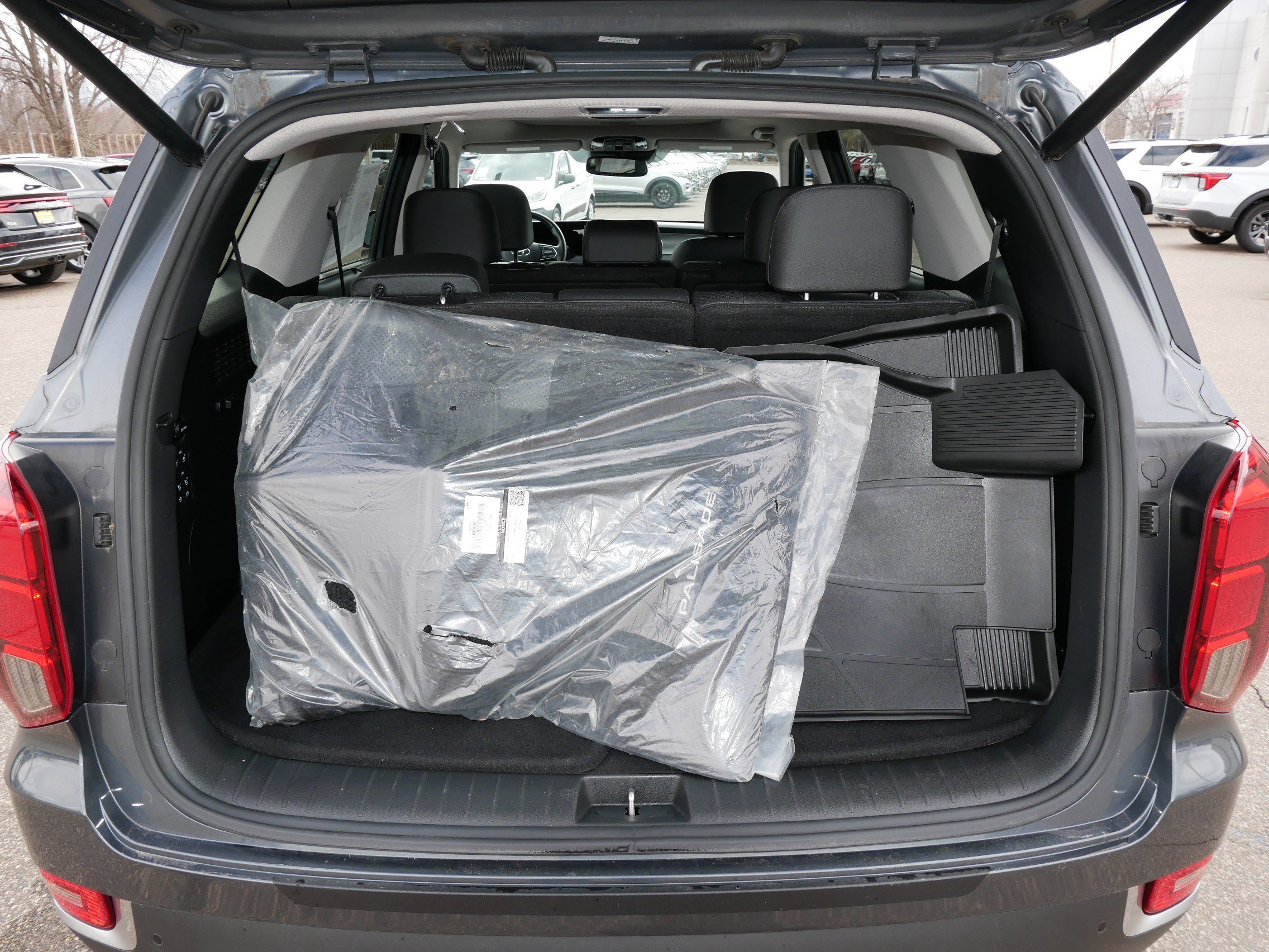 Used 2022 Hyundai Palisade SEL w/ 8P Bench Seat Package image 17