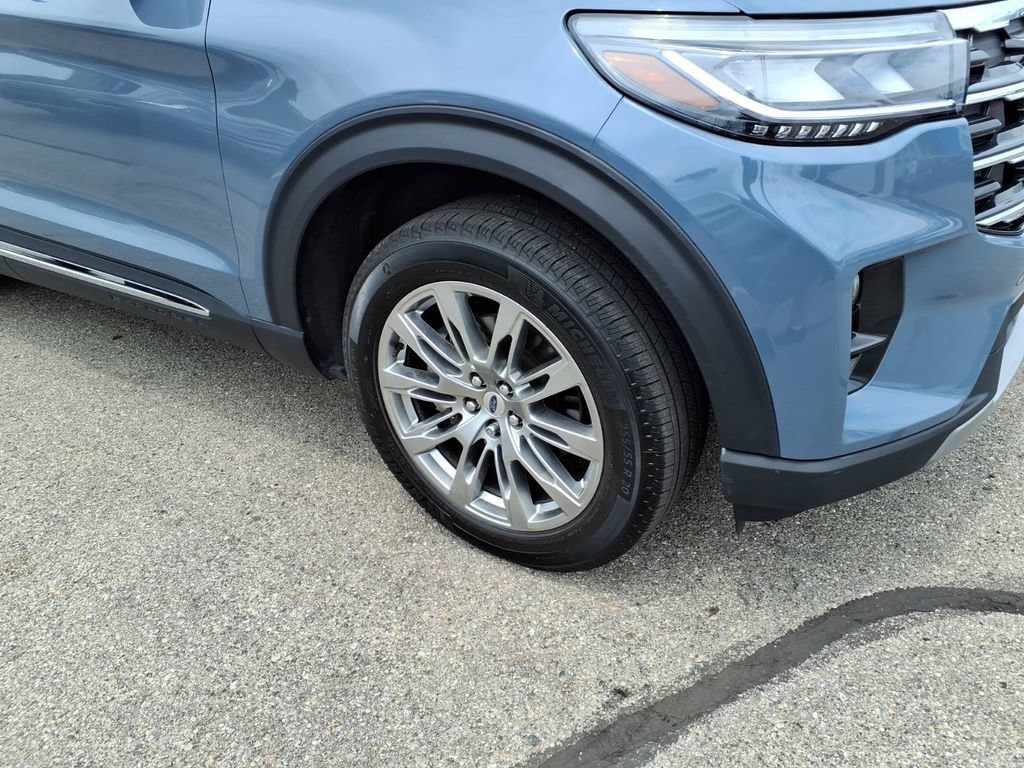 Certified 2025 Ford Explorer Active w/ Active Comfort Package AWD/4WD image 5