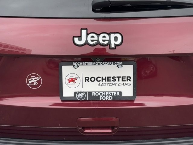 Used 2017 Jeep Grand Cherokee Limited w/ Luxury Group II image 44