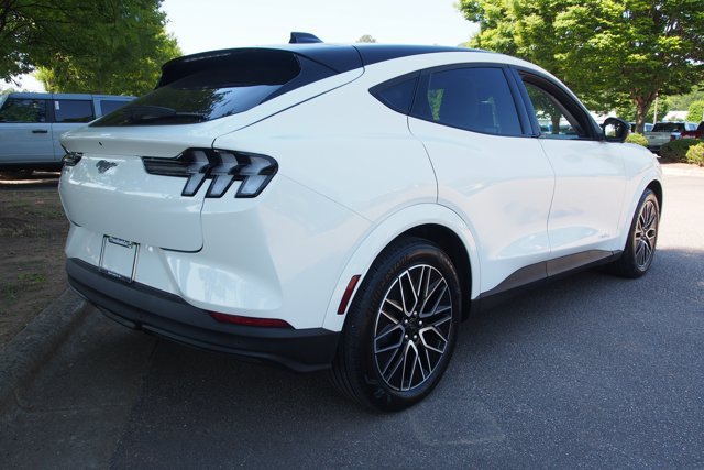 Certified 2025 Ford Mustang Mach-E Premium AWD/4WD image 7