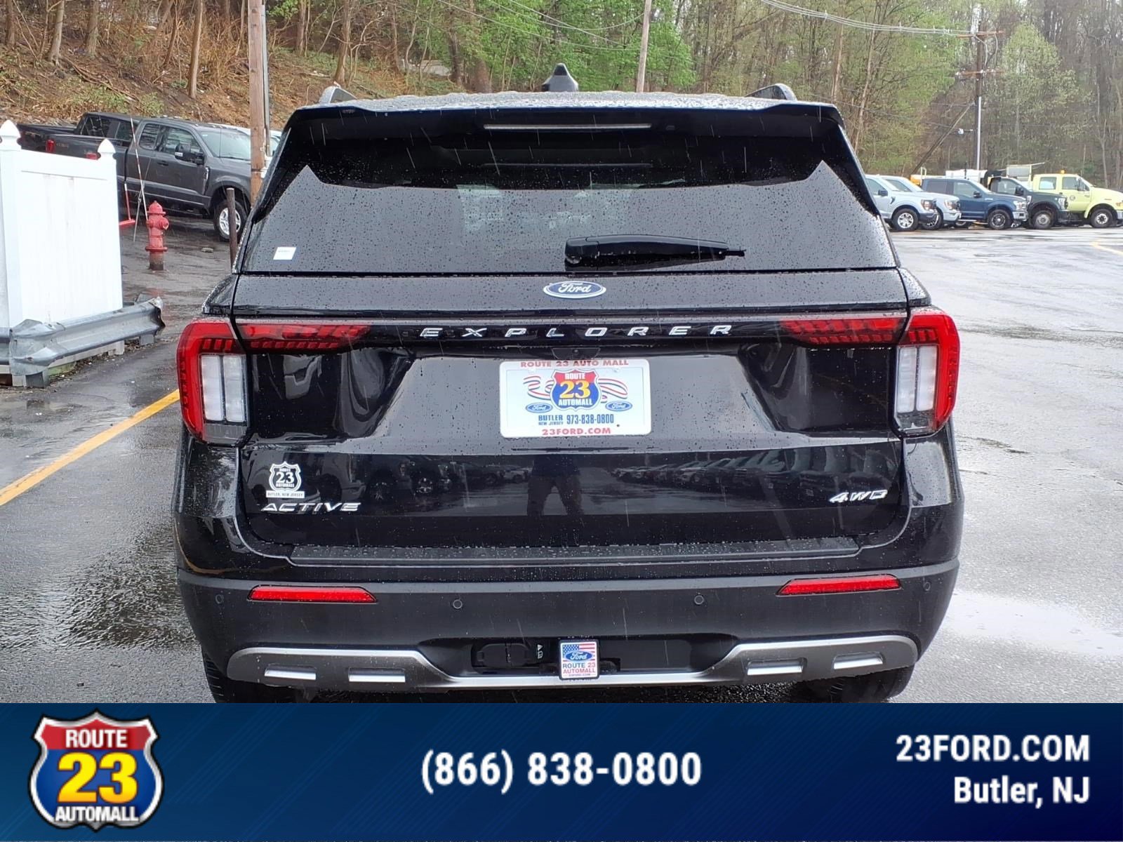 Certified 2025 Ford Explorer Active w/ Active Comfort Package AWD/4WD image 4