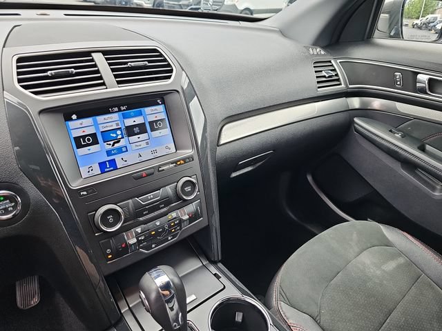 Certified 2019 Ford Explorer XLT w/ Equipment Group 202A FWD image 23