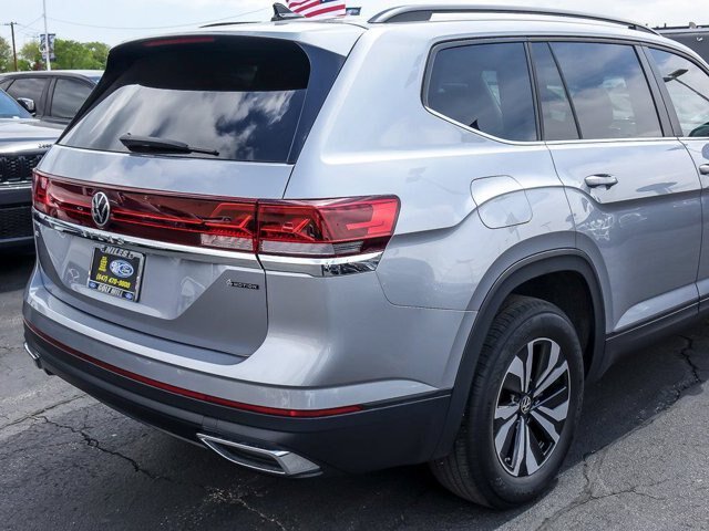 Used 2024 Volkswagen Atlas SE AWD/4WD image 9