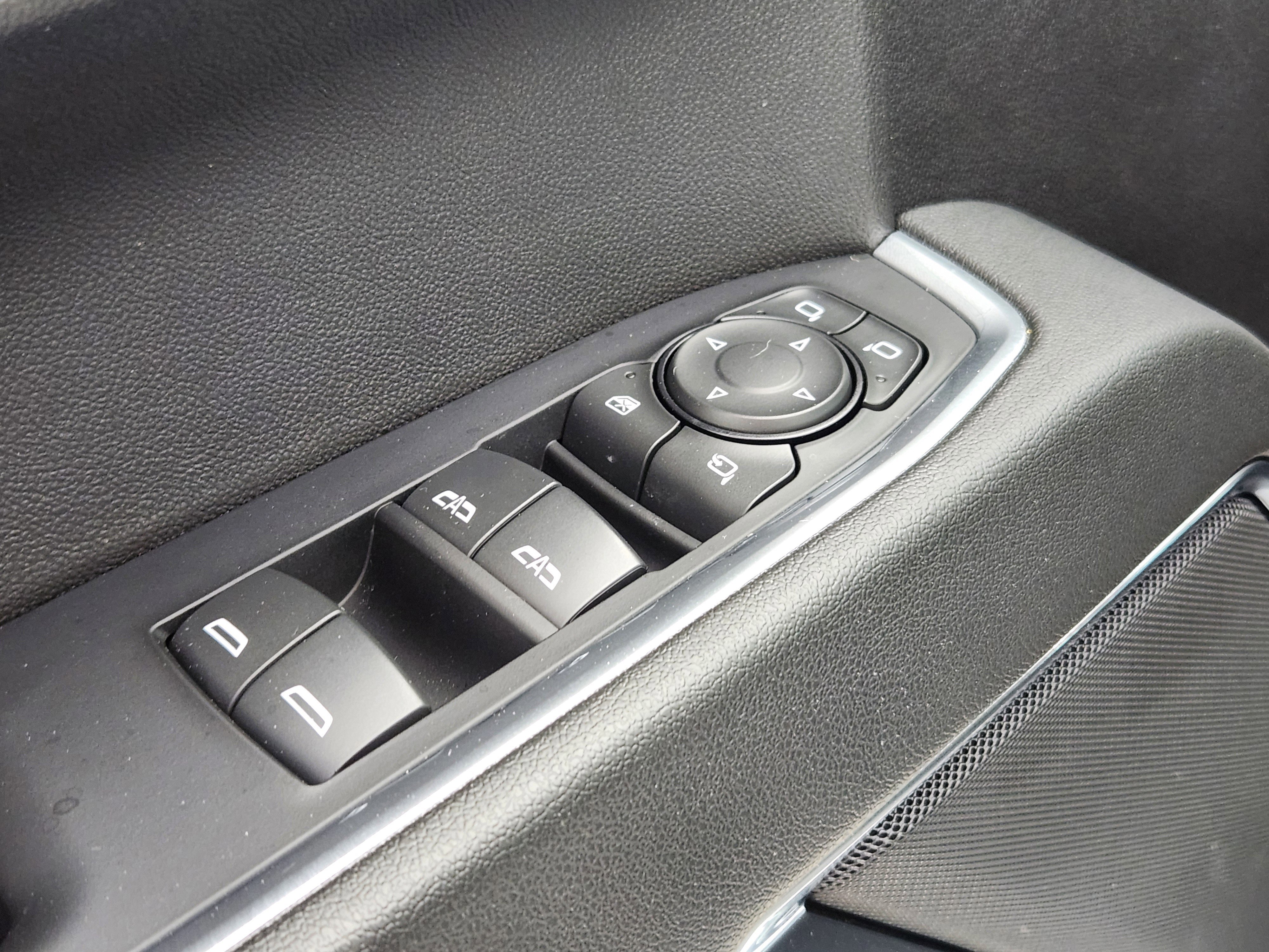 Used 2024 GMC Sierra 1500 SLT image 18