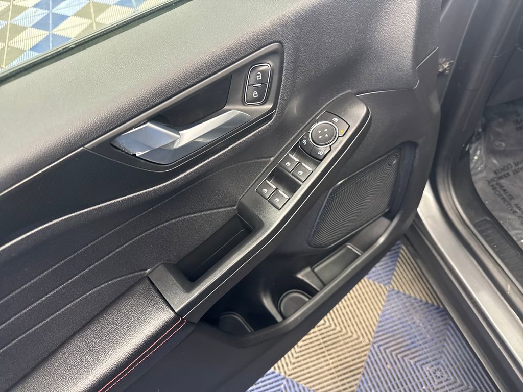 Certified 2022 Ford Escape SEL w/ SEL Stealth AWD Package image 13