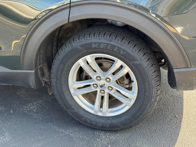 Certified 2024 Ford Explorer XLT w/ Equipment Group 202A AWD/4WD image 7