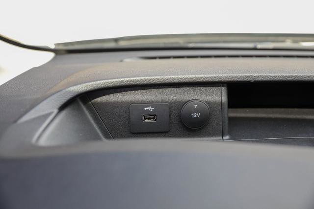 Certified 2025 Ford Transit 250 148 High Roof Extended w/ Load Area Protection Package RWD image 31