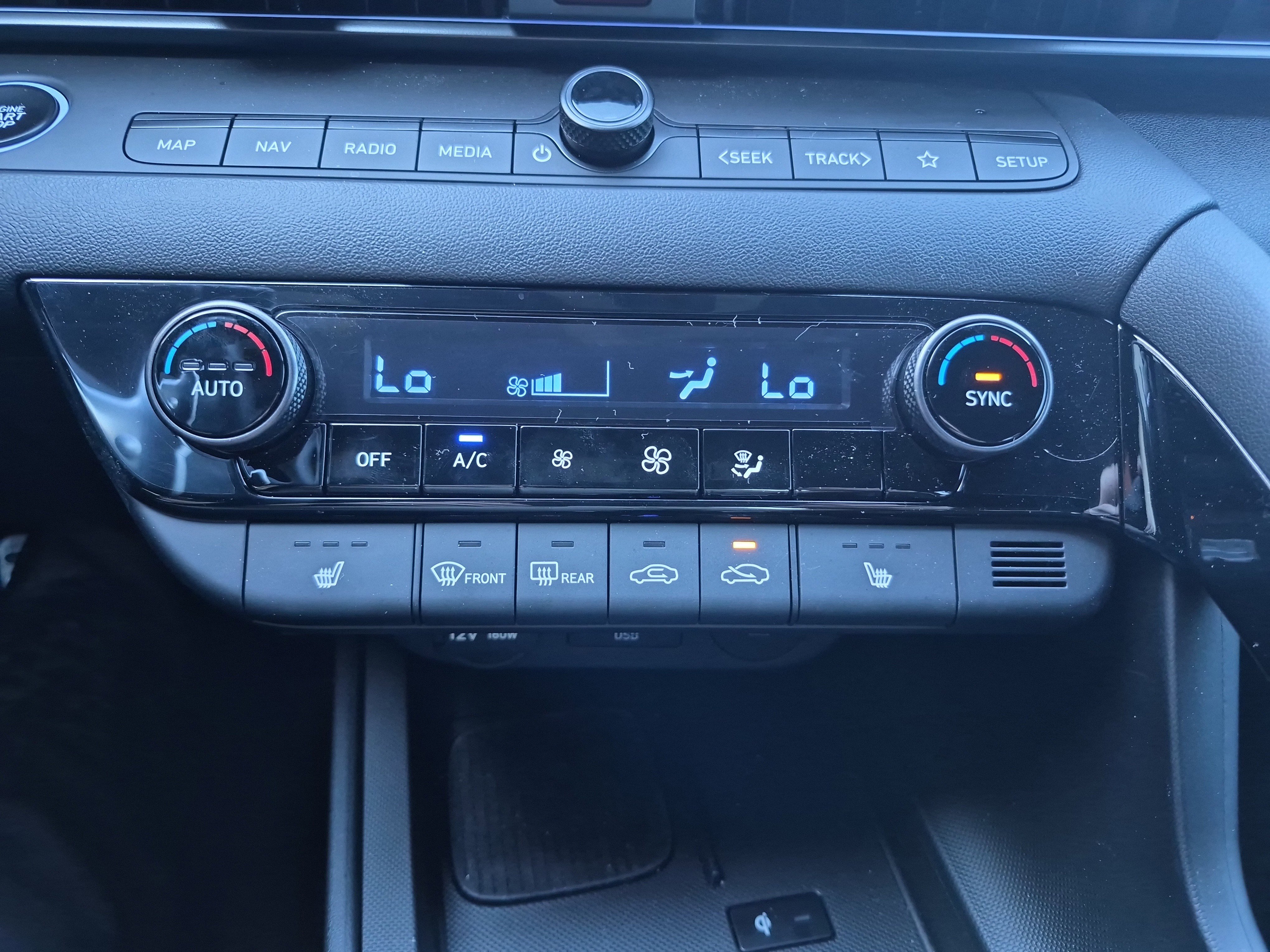 Used 2025 Hyundai Elantra N image 31