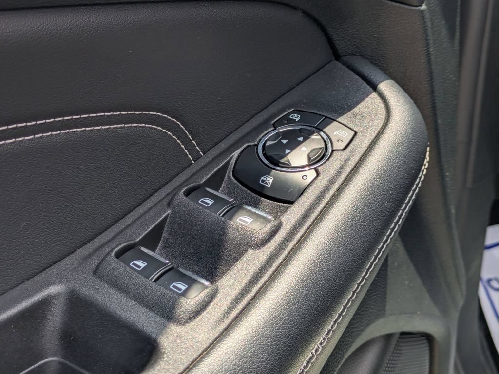 Certified 2024 Ford Edge Titanium AWD/4WD image 13