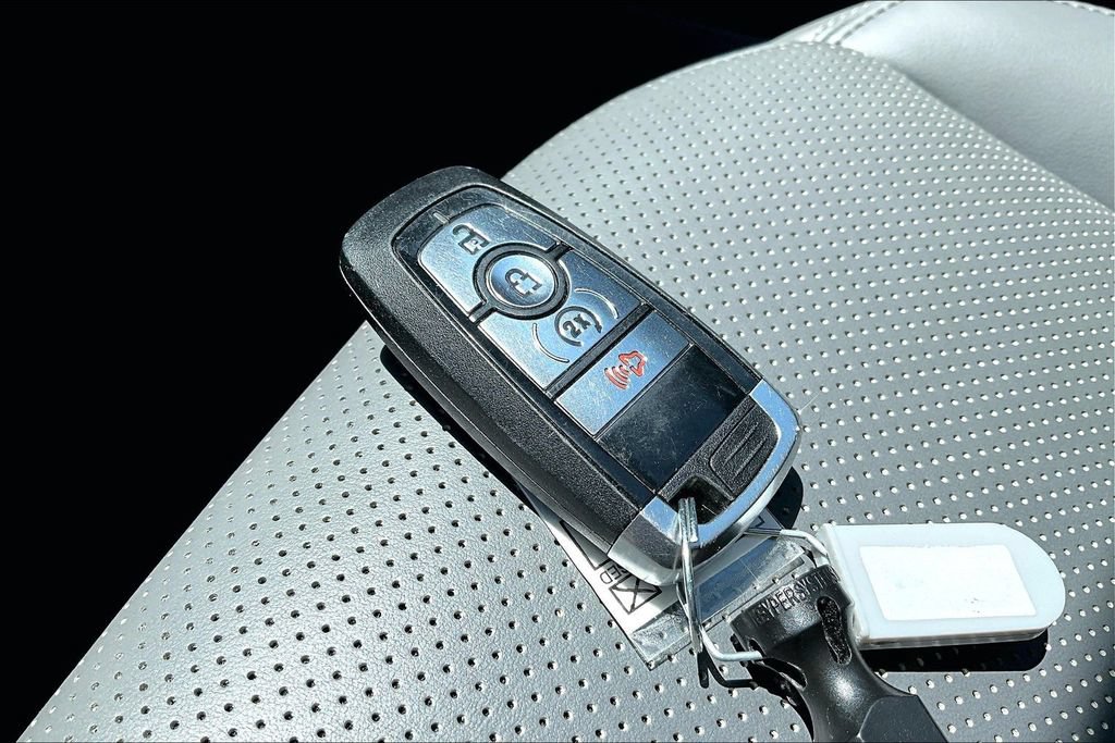Certified 2025 Ford Bronco Sport Badlands AWD/4WD image 11
