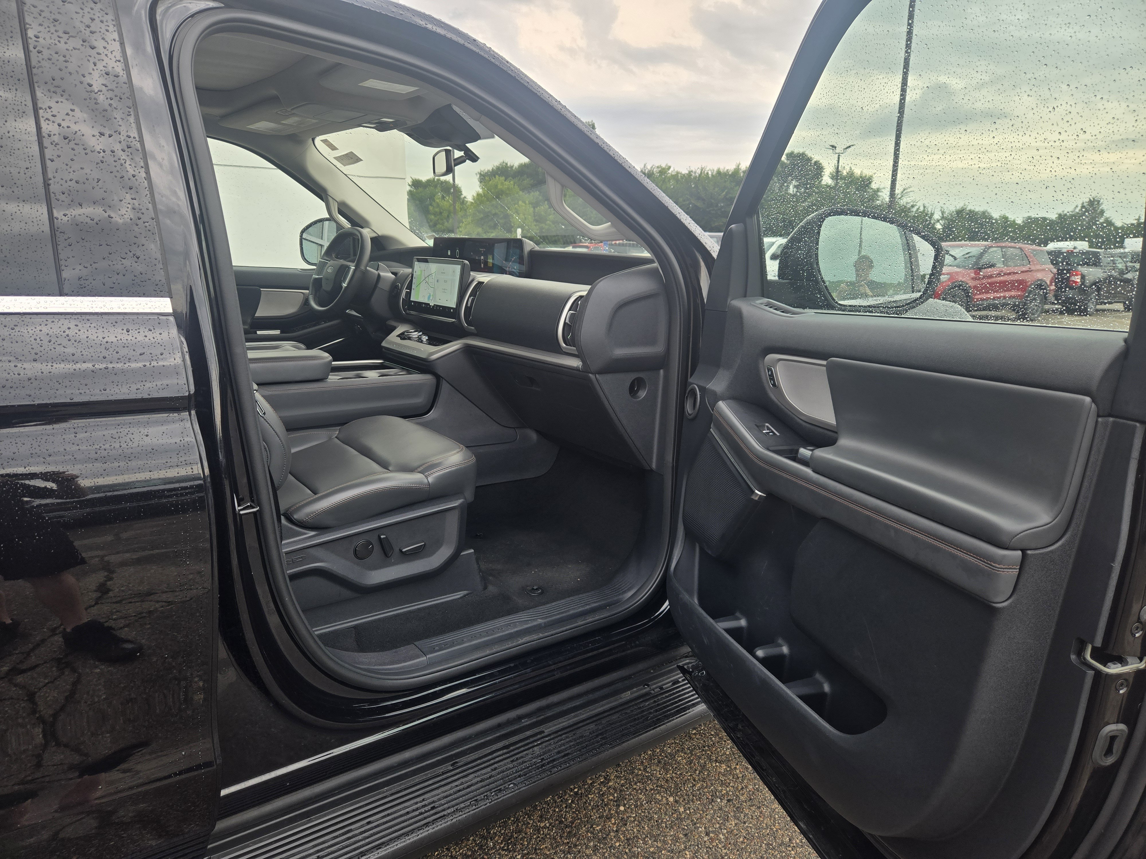 Certified 2025 Ford Expedition Max Active AWD/4WD image 16