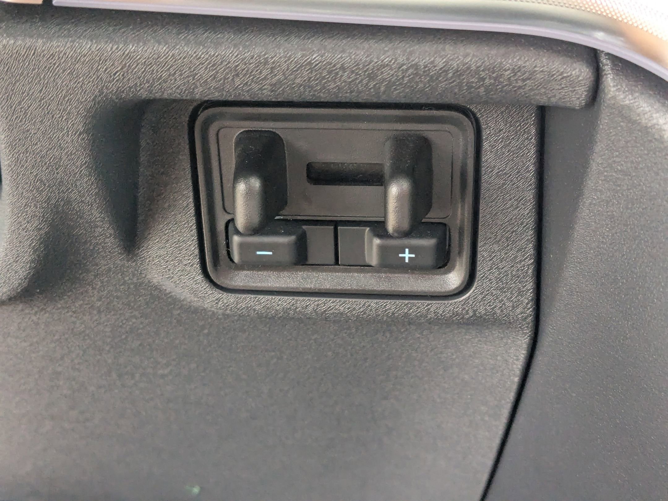 Certified 2025 Ford Expedition Max Platinum w/ Driver's Package image 29