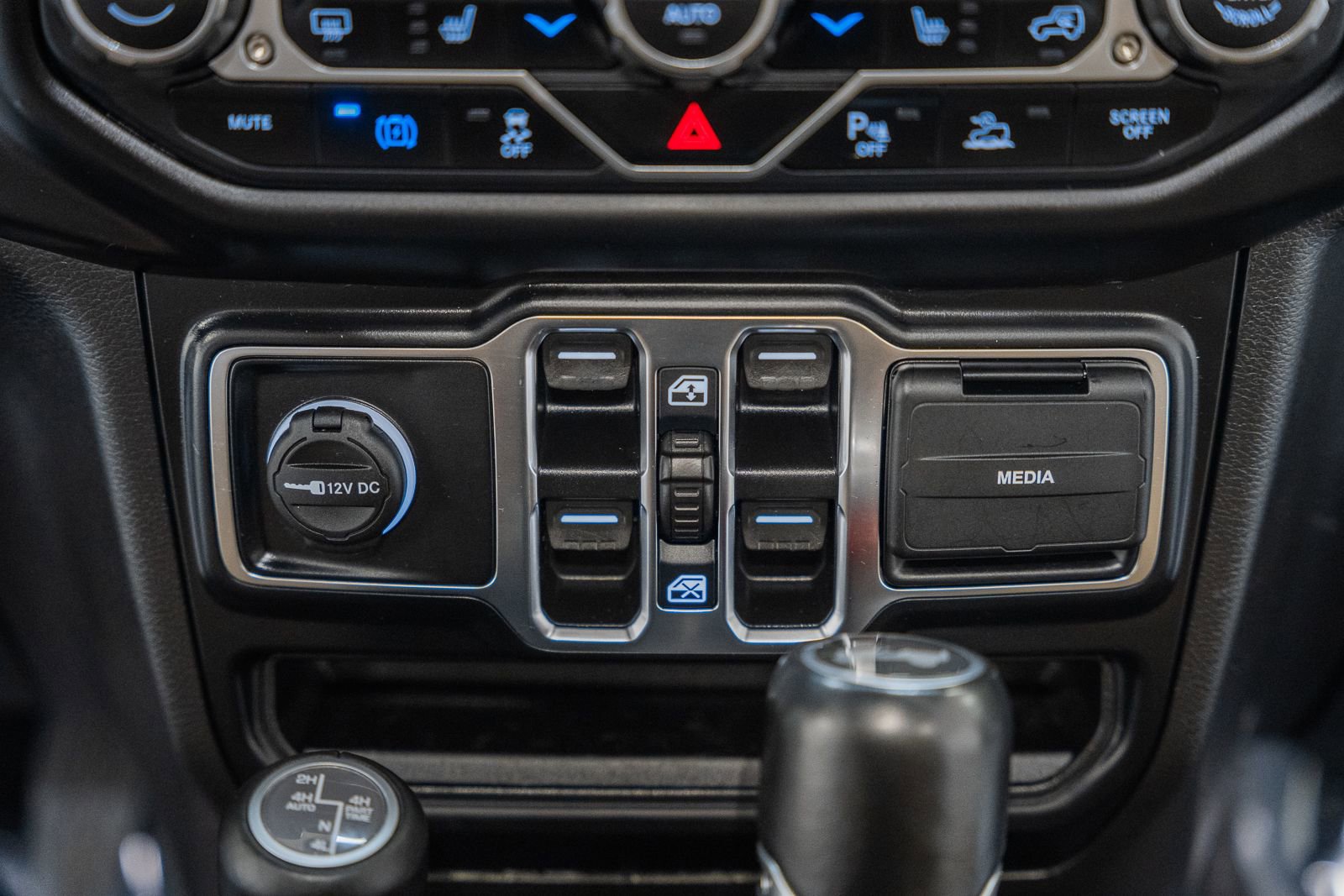 Used 2021 Jeep Wrangler Unlimited Sahara 4xe w/ Cold Weather Group image 33