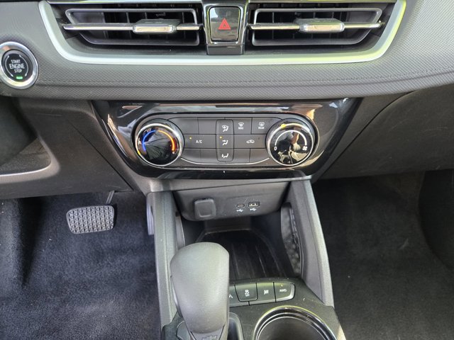 Used 2025 Chevrolet TrailBlazer LT AWD/4WD image 22
