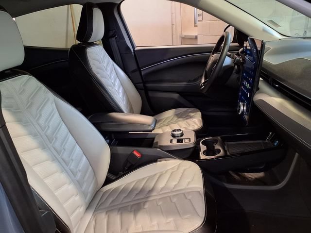 Certified 2023 Ford Mustang Mach-E Select RWD image 28