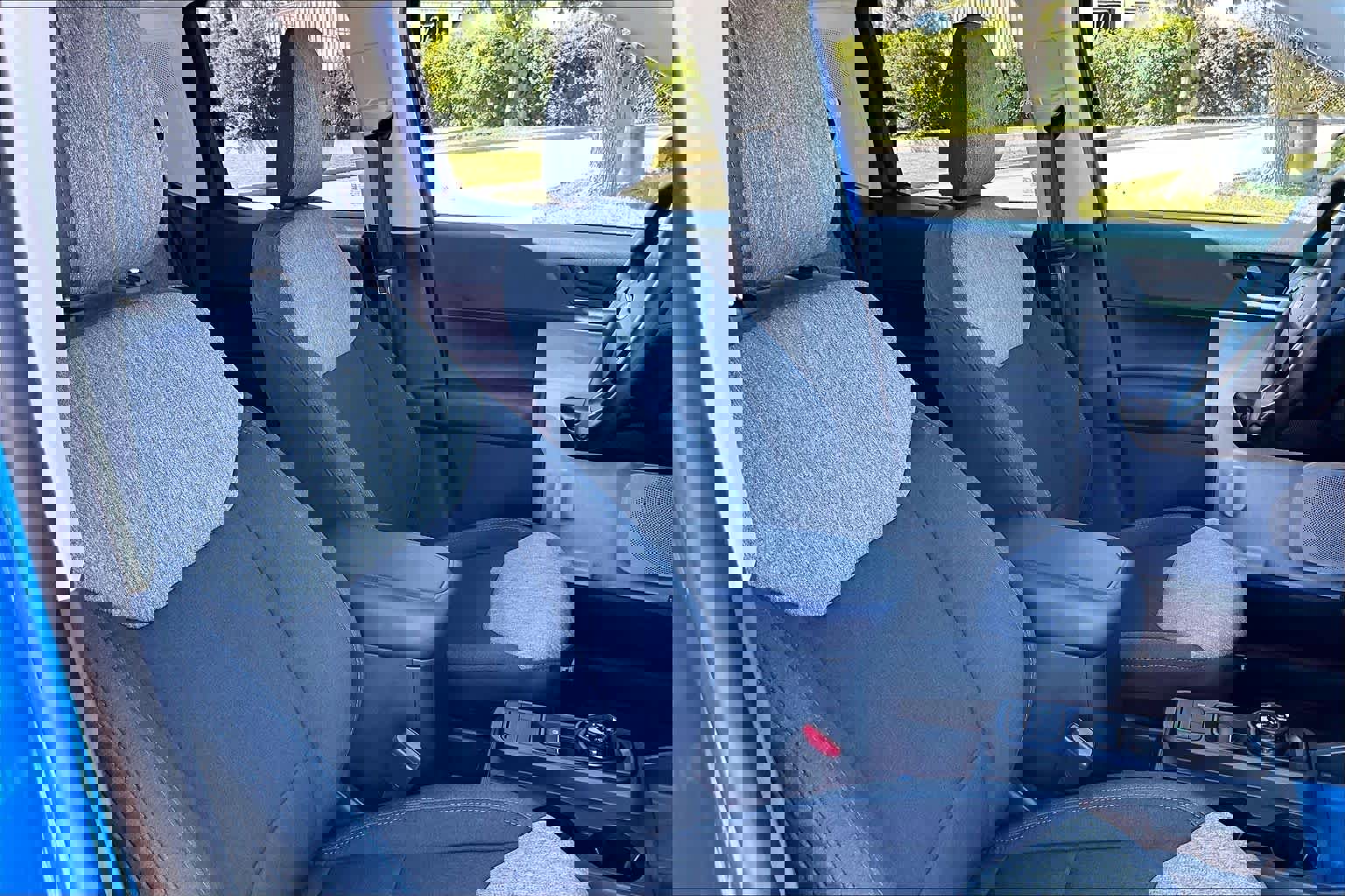 Certified 2025 Ford Maverick XLT image 11