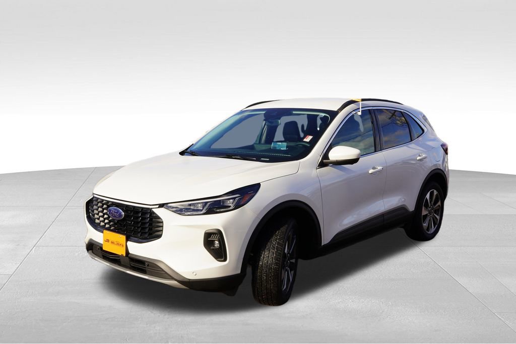 Certified 2025 Ford Escape Platinum w/ Premium Technology Package image 2
