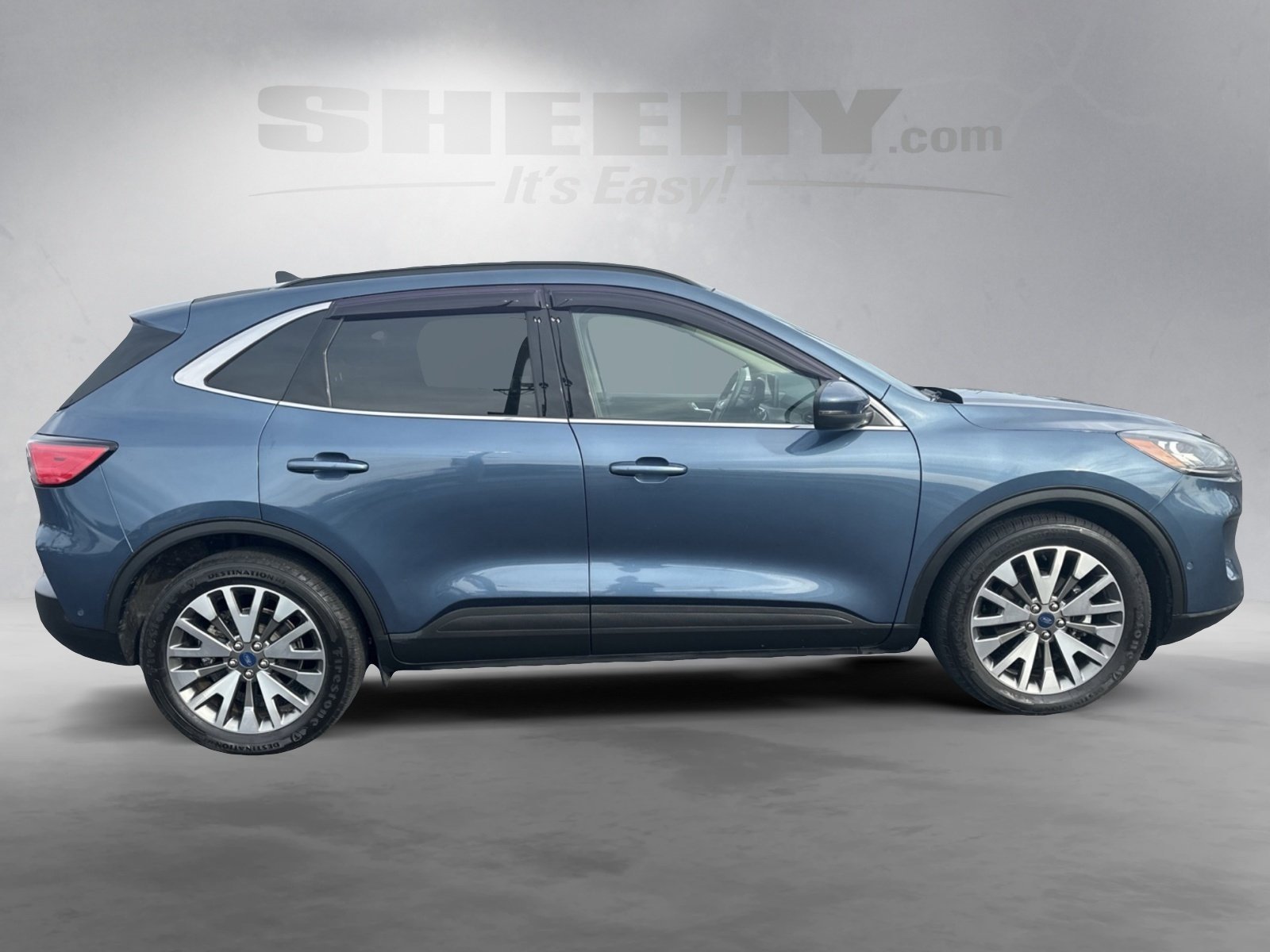 Certified 2020 Ford Escape Titanium image 9