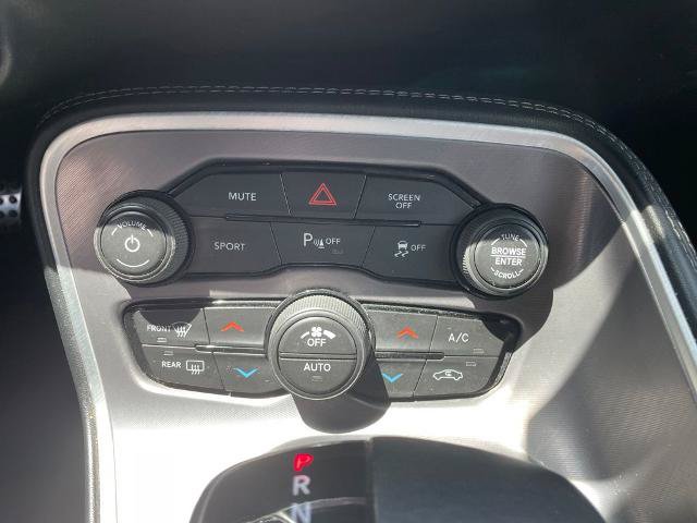 Used 2022 Dodge Challenger SXT w/ Plus Package RWD image 21