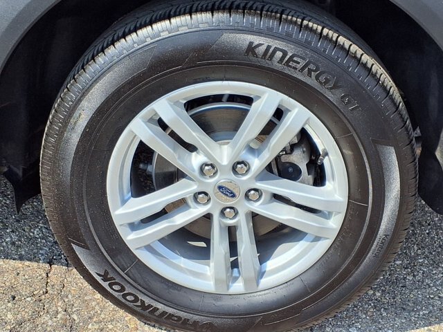 Certified 2024 Ford Explorer XLT w/ Equipment Group 202A AWD/4WD image 33