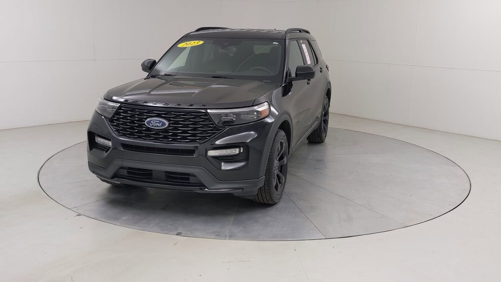 Certified 2023 Ford Explorer ST-Line AWD/4WD image 10
