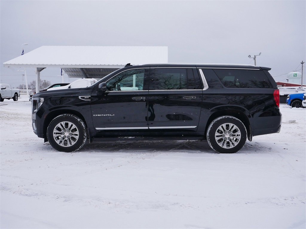Used 2023 GMC Yukon XL Denali image 5
