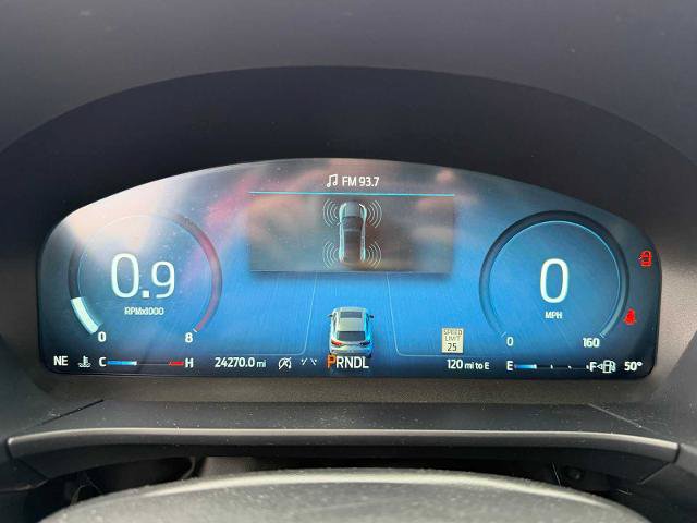 Certified 2025 Ford Escape Platinum AWD/4WD image 14