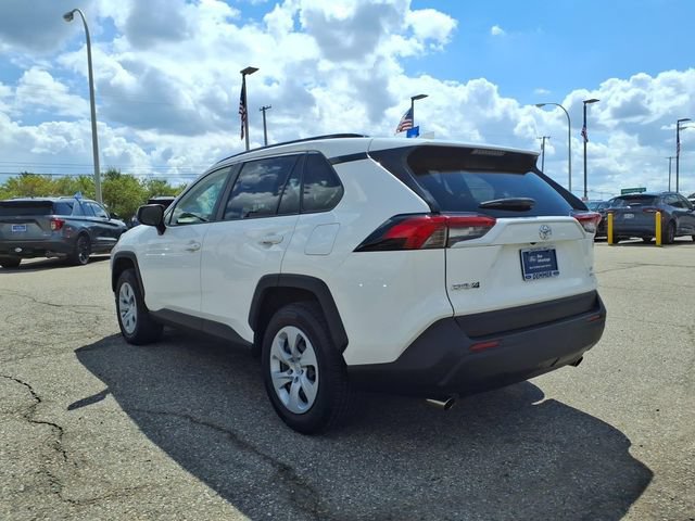 Used 2019 Toyota RAV4 LE w/ All Weather Liner Package AWD/4WD image 5
