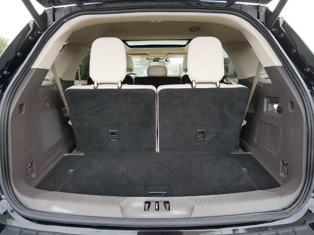 Certified 2020 Ford Explorer Platinum w/ Premium Technology Package AWD/4WD image 13