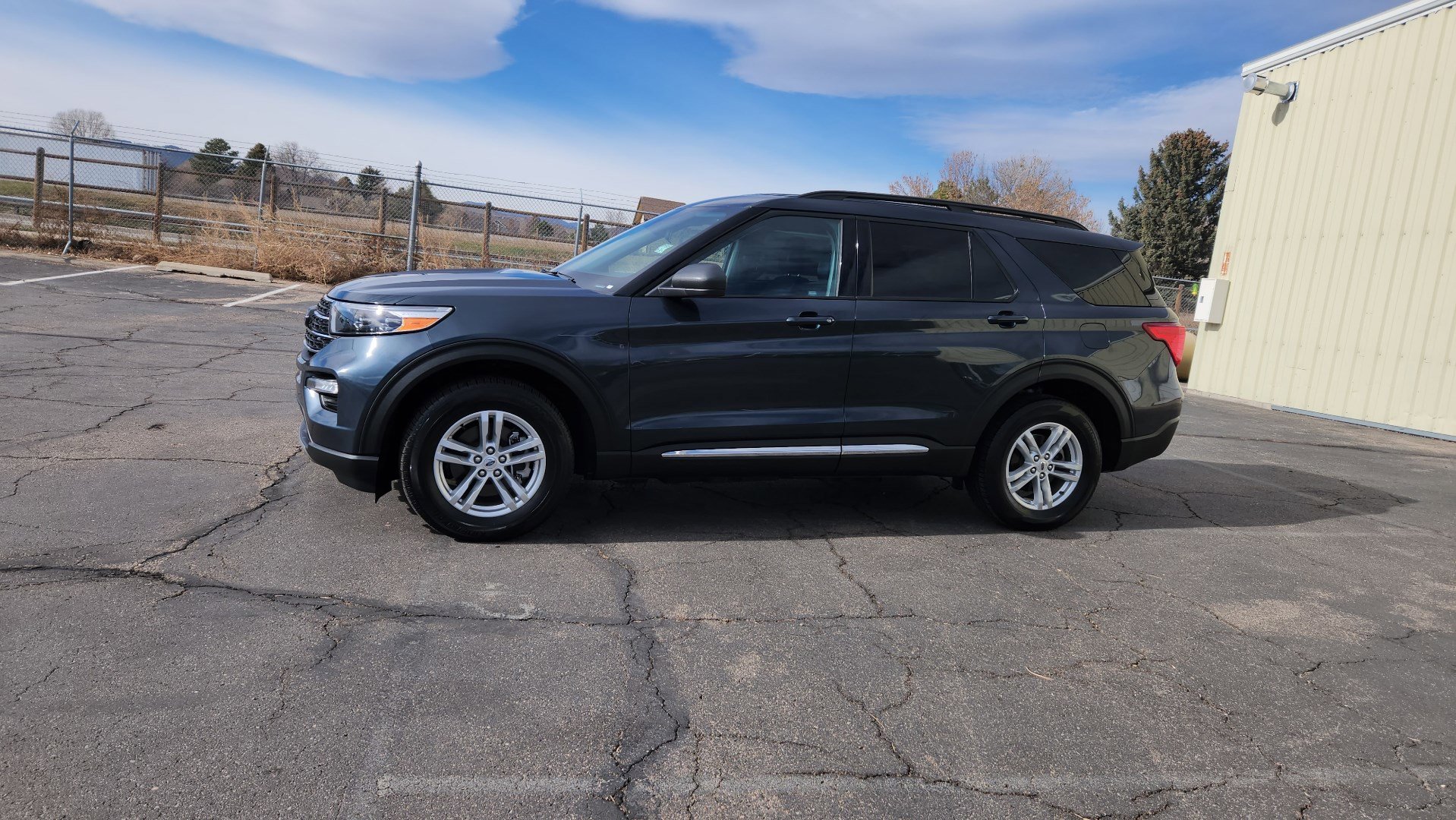 Certified 2023 Ford Explorer XLT w/ Equipment Group 202A image 5