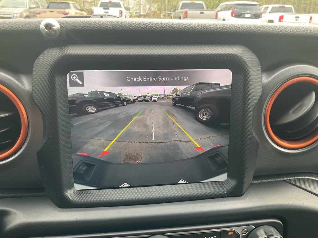 Used 2022 Jeep Gladiator Mojave w/ LED Lighting Group AWD/4WD image 24