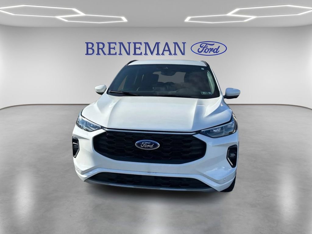 Certified 2023 Ford Escape ST-Line Elite image 2