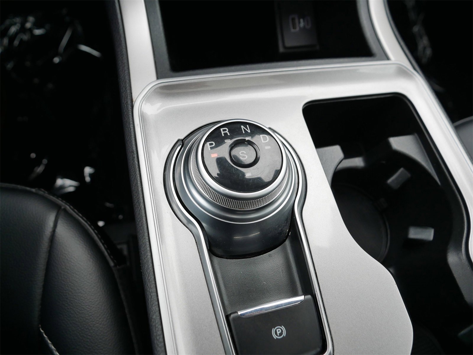 Certified 2024 Ford Edge SEL w/ Convenience Package image 24