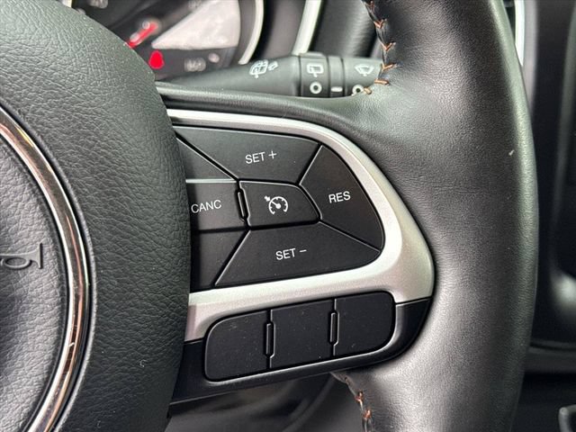 Used 2018 Jeep Compass Latitude w/ Cold Weather Group AWD/4WD image 20