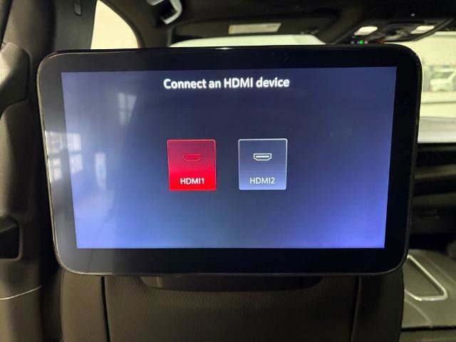 Used 2023 GMC Yukon XL Denali w/ Denali Reserve Package image 23