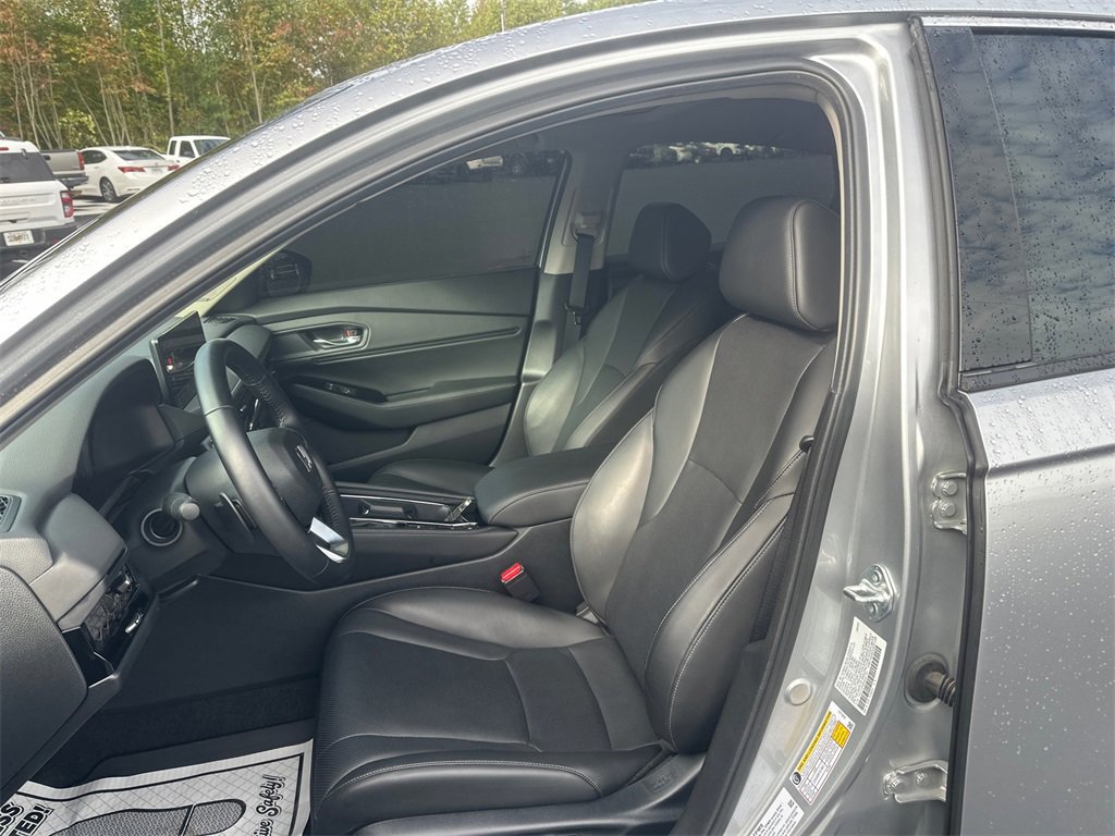 Used 2024 Honda Accord Touring image 16