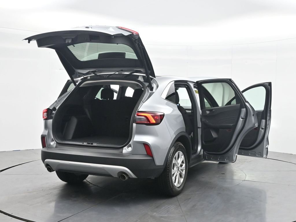 Certified 2024 Ford Escape Active w/ Cold Weather Package FWD image 24