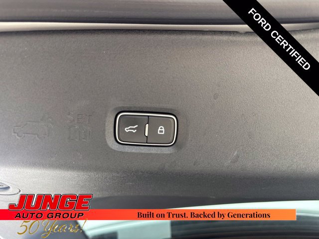 Certified 2025 Ford Expedition Max Platinum w/ Driver's Package AWD/4WD image 22